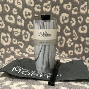 Simple Modern Voyager 20oz Insulated Tumbler/Mug 😍 in Carrara Marble 😍 New 🆕 😍